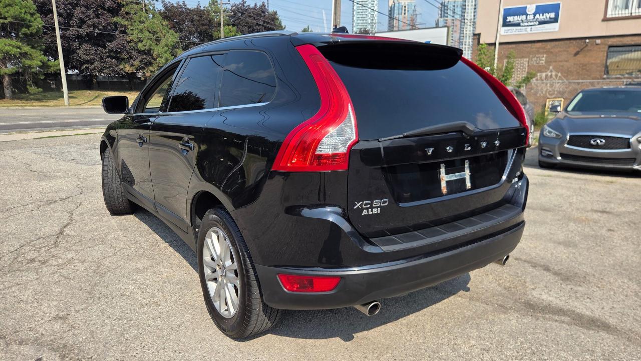 2010 Volvo XC60 AWD 5dr 3.0L T6 - Photo #3