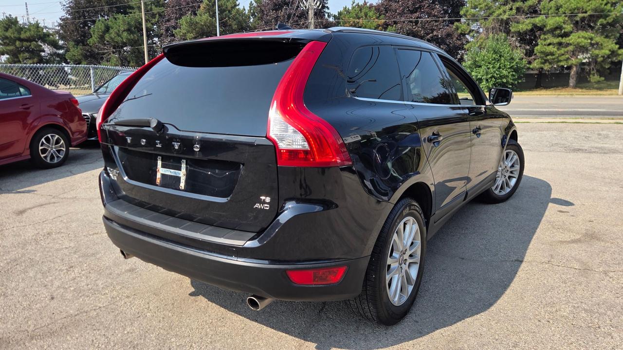 2010 Volvo XC60 AWD 5dr 3.0L T6 - Photo #4