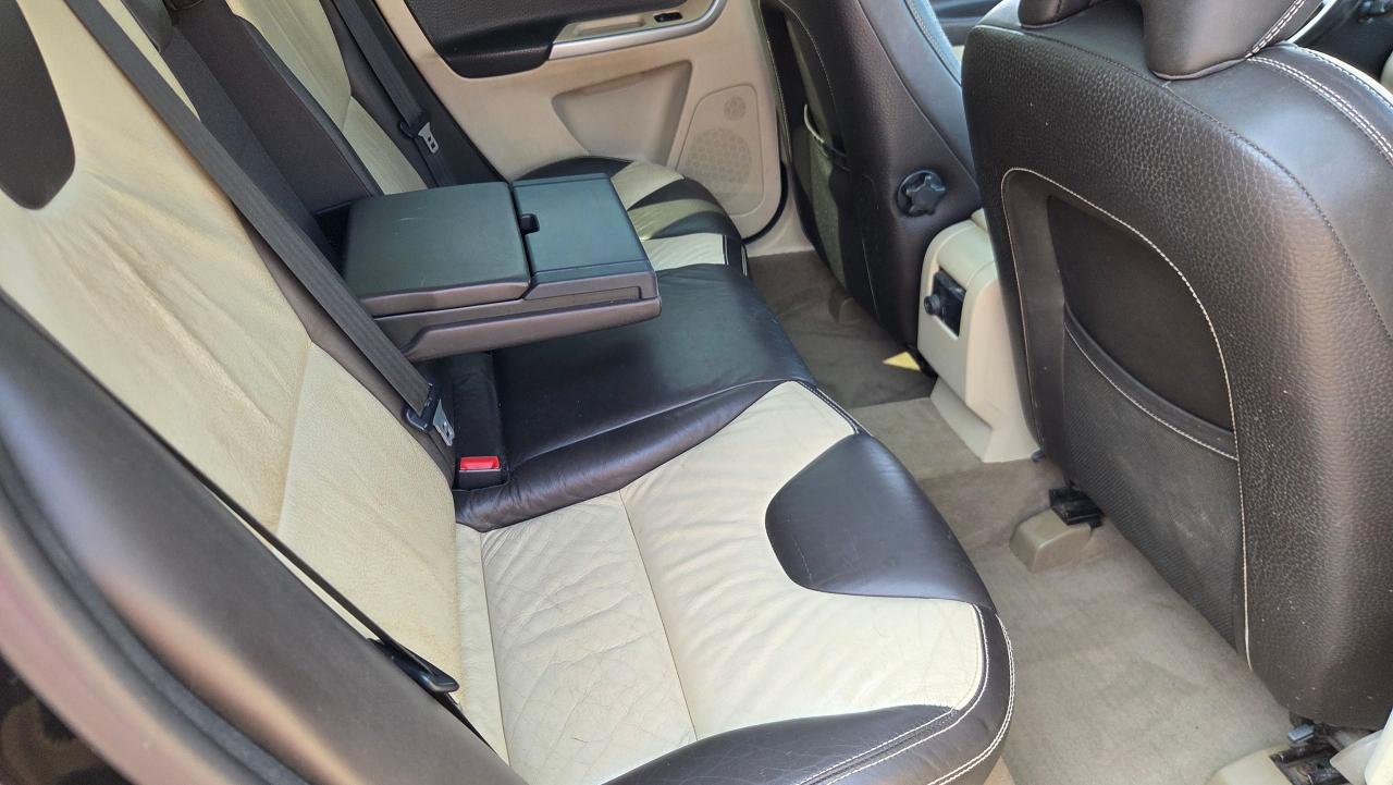 2010 Volvo XC60 AWD 5dr 3.0L T6 - Photo #9