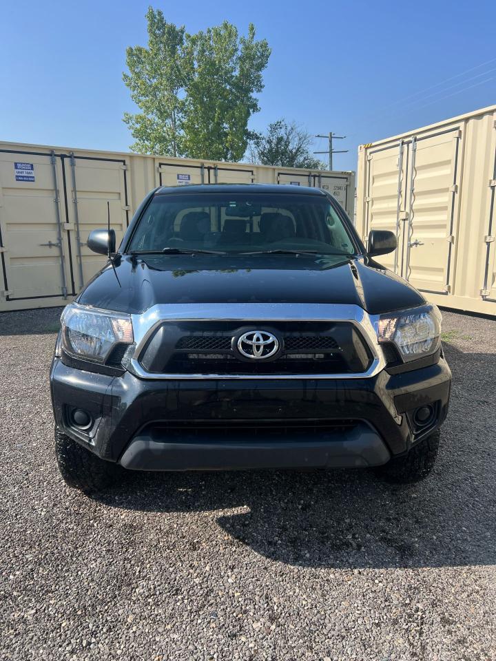 2012 Toyota Tacoma  - Photo #2