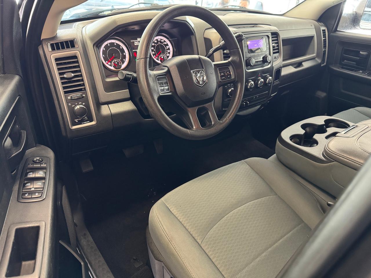 2017 RAM 1500 4WD Quad ST 5.7L HEMI+New Tires+Brakes+CLEANCARFAX Photo