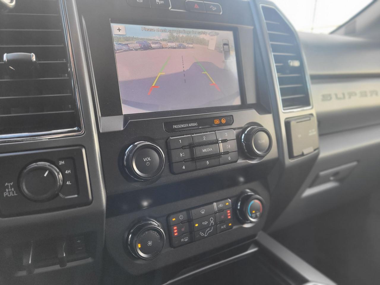 2019 Ford F-250 SUPER DUTY XLT 4X4 SUPER CREW W/ 6.7 Photo5