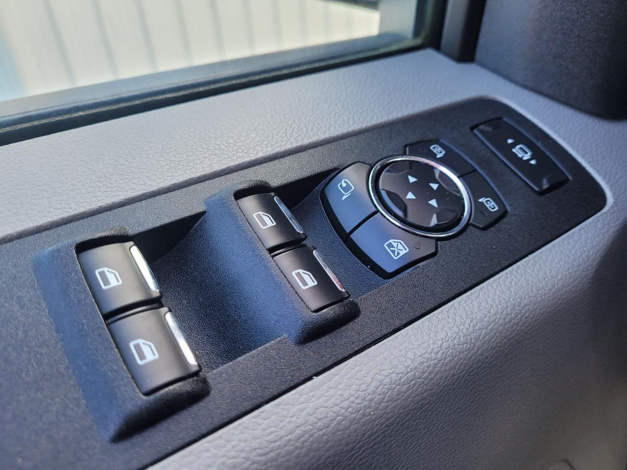 2019 Ford F-250 SUPER DUTY XLT 4X4 SUPER CREW W/ 6.7 Photo5