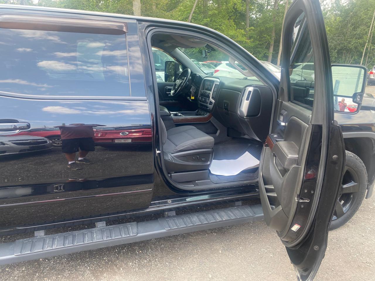2018 GMC Sierra 1500 SLE - Photo #4