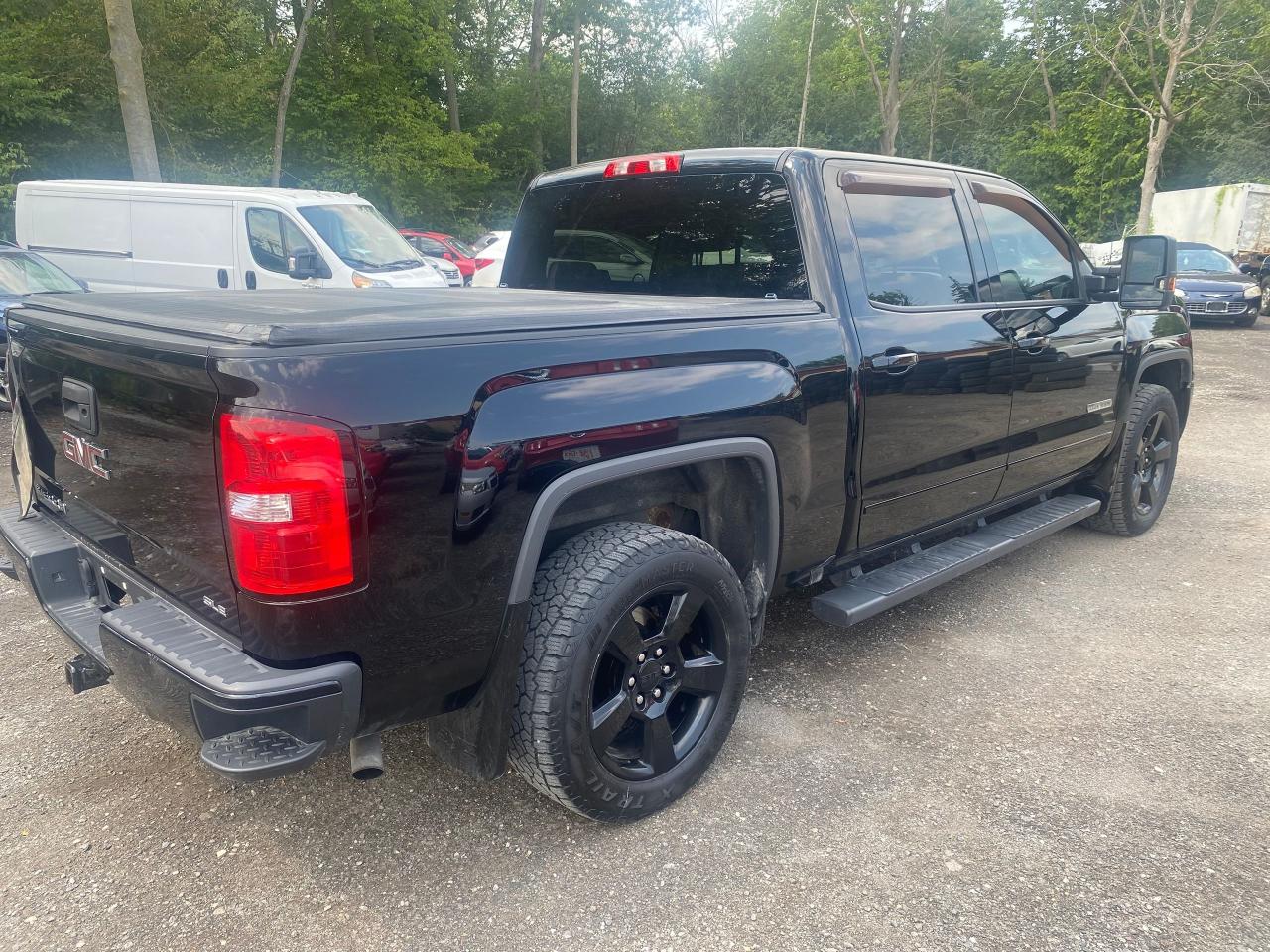 2018 GMC Sierra 1500 SLE - Photo #6