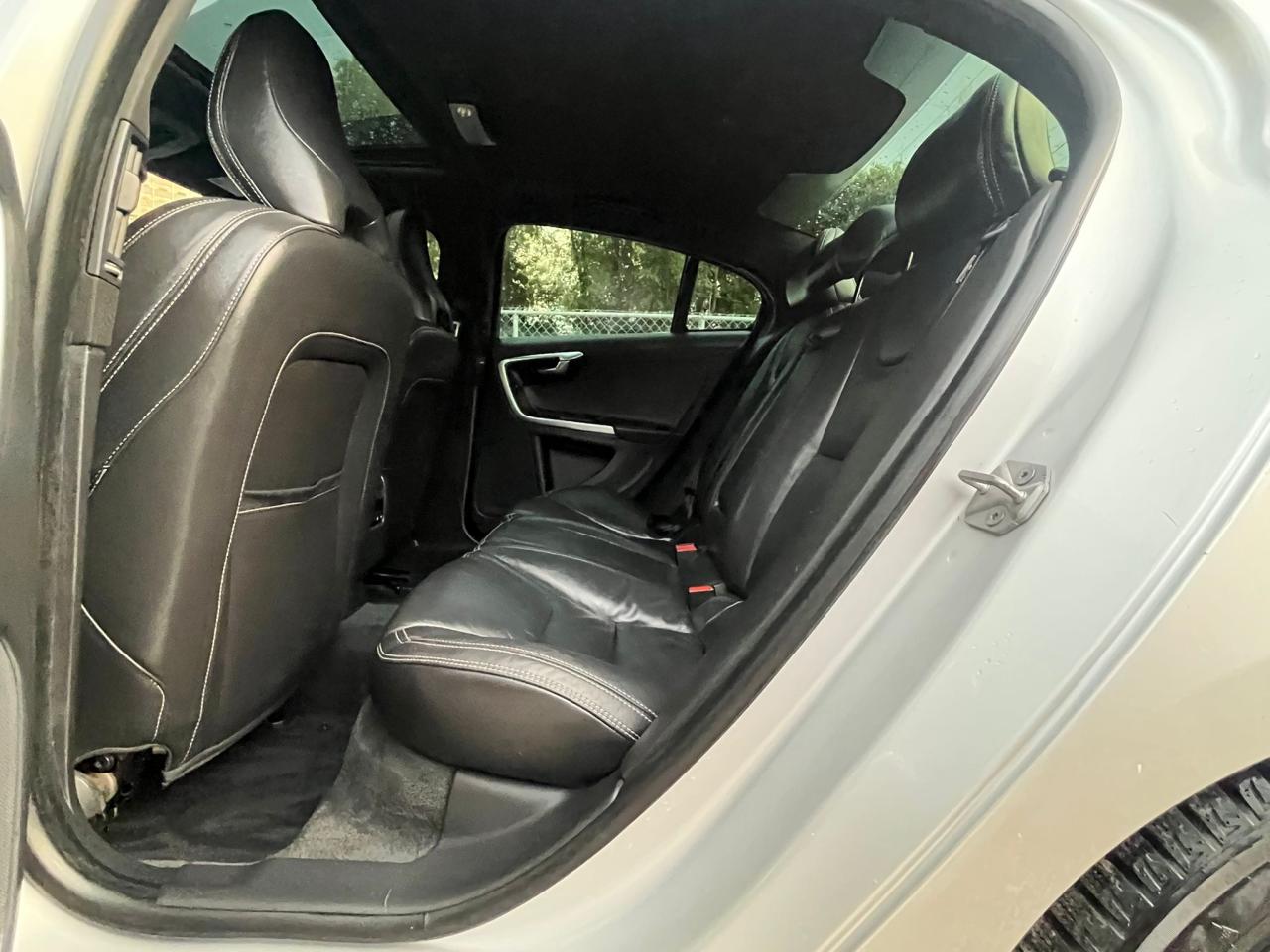 2015 Volvo S60 T6 Premier Plus-BLUETOOTH-BK.CAM-LTHER-SUNROOF - Photo #11