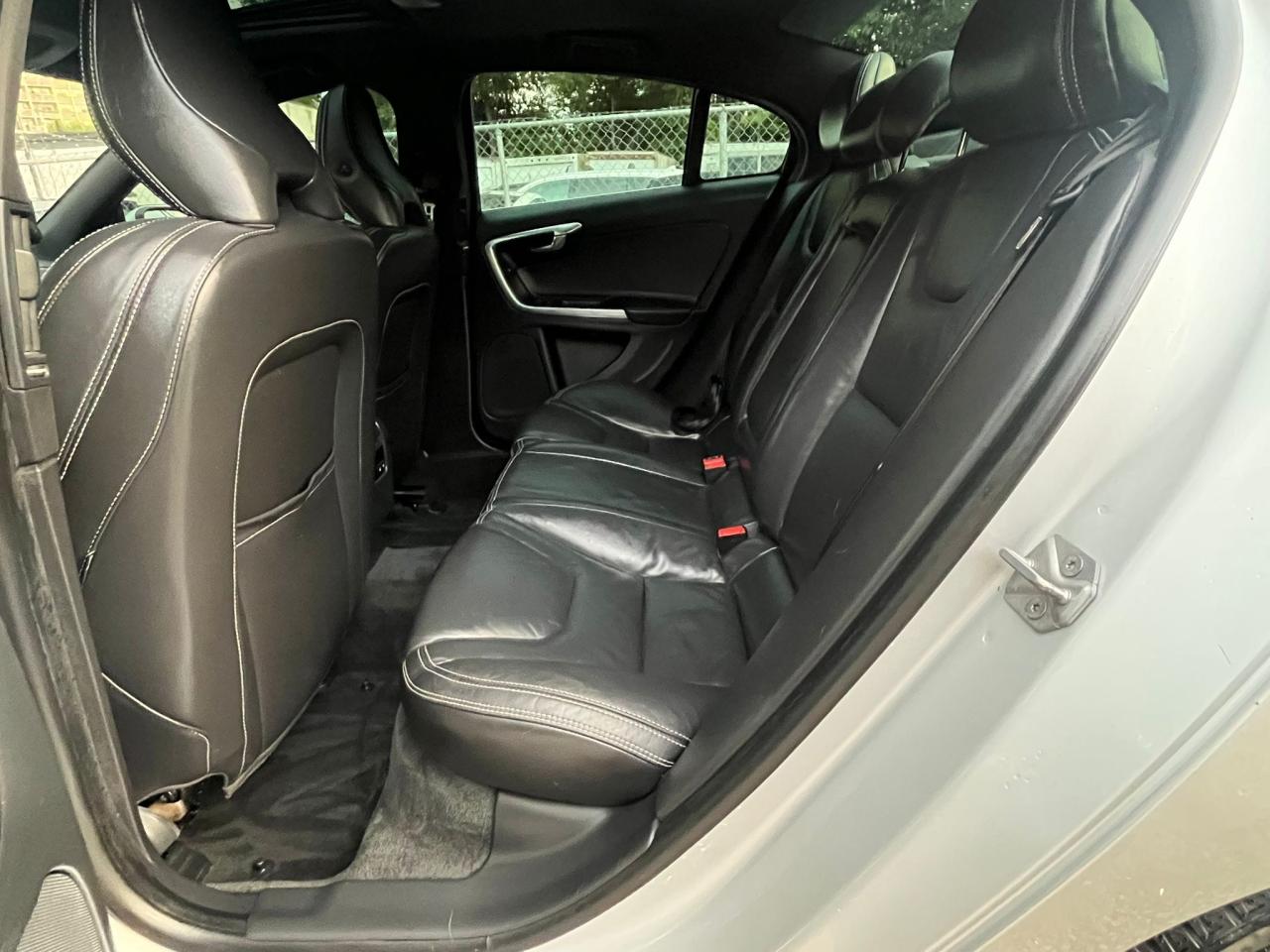 2015 Volvo S60 T6 Premier Plus-BLUETOOTH-BK.CAM-LTHER-SUNROOF - Photo #12