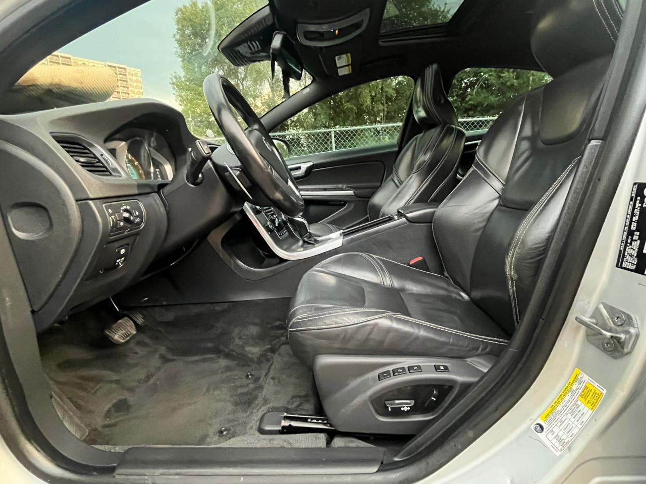 2015 Volvo S60 T6 Premier Plus-BLUETOOTH-BK.CAM-LTHER-SUNROOF - Photo #10