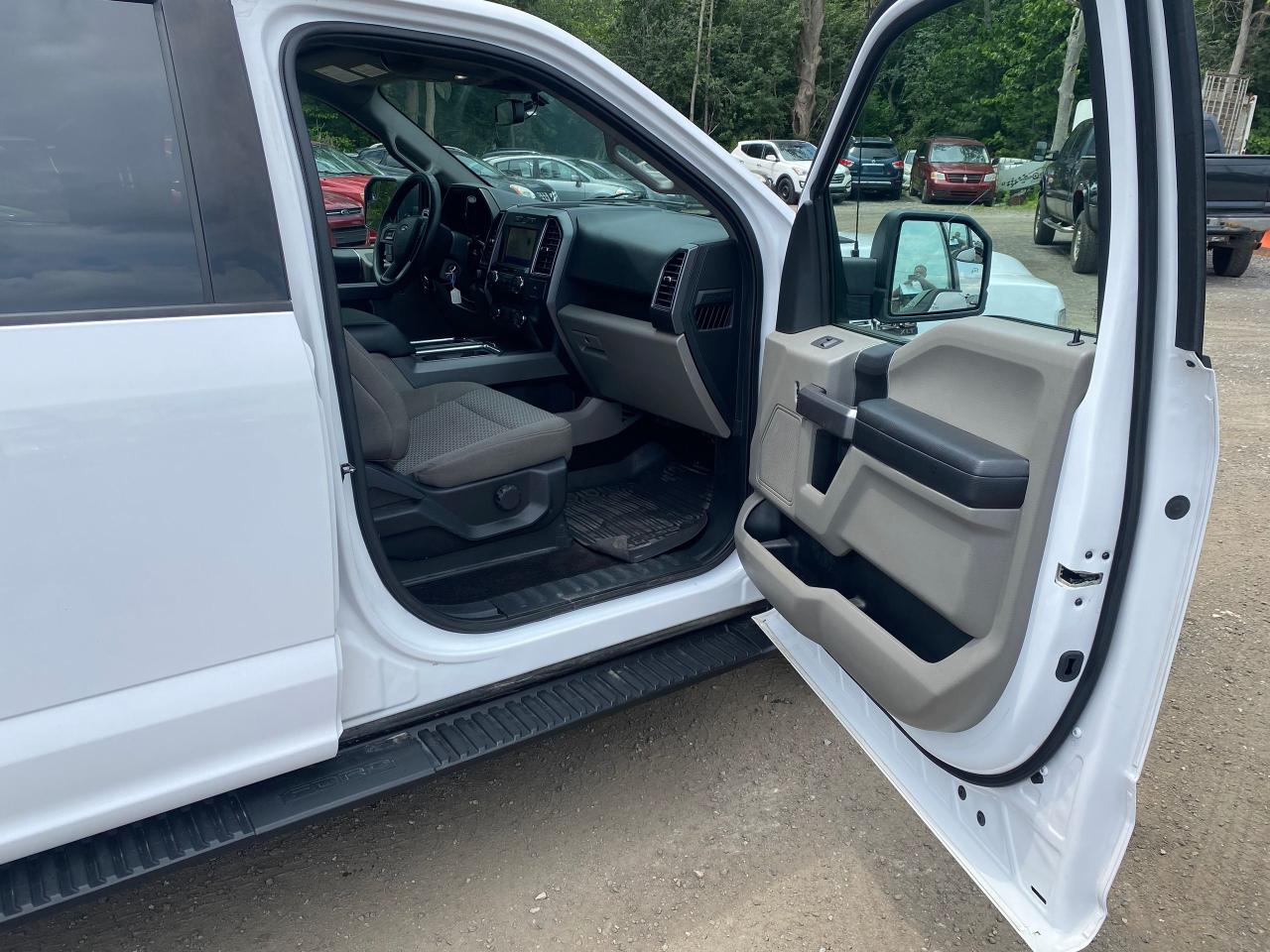 2019 Ford F-150 XLT - Photo #5
