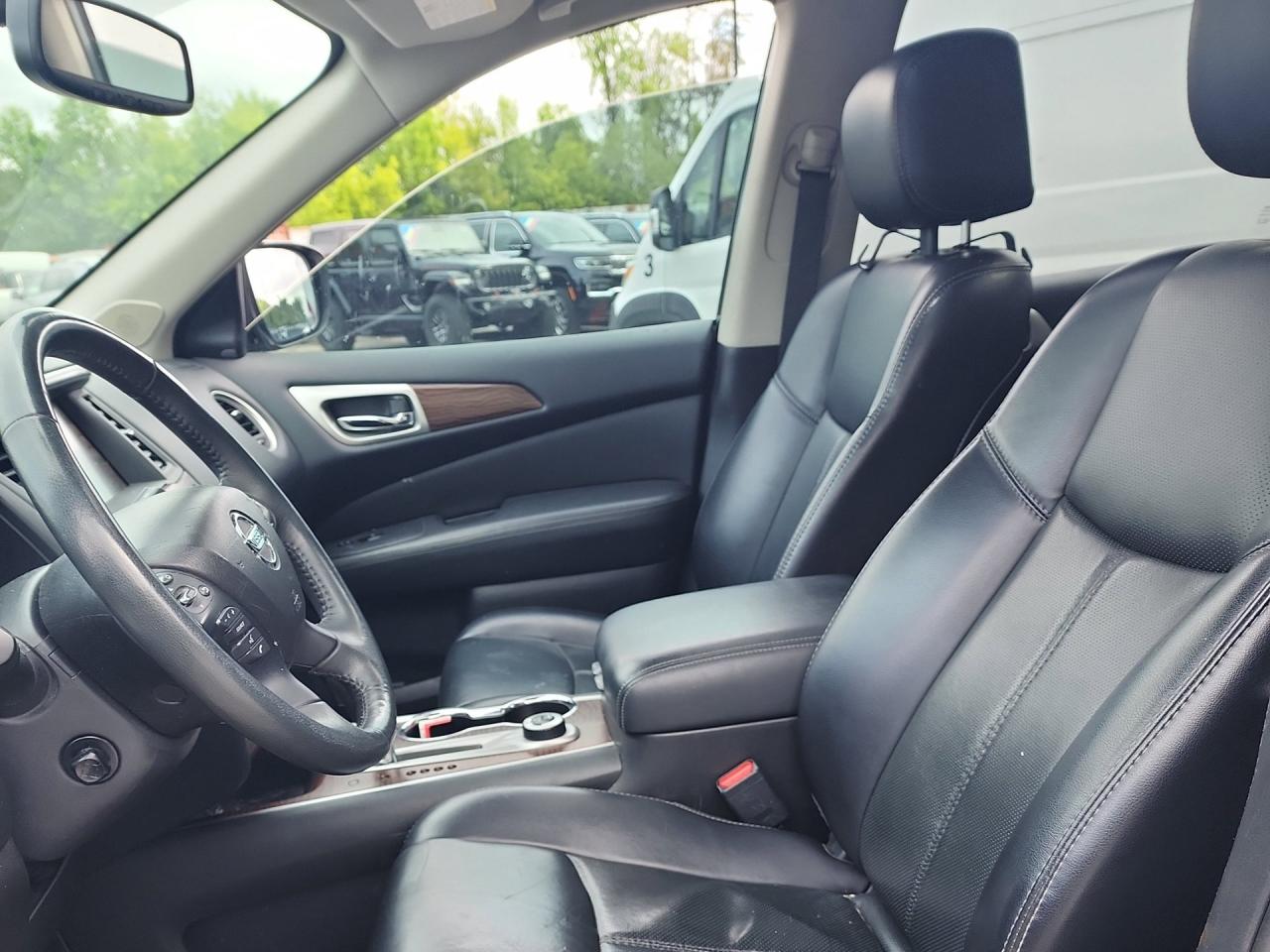 2018 Nissan Pathfinder Platinum 4WD - Photo #7