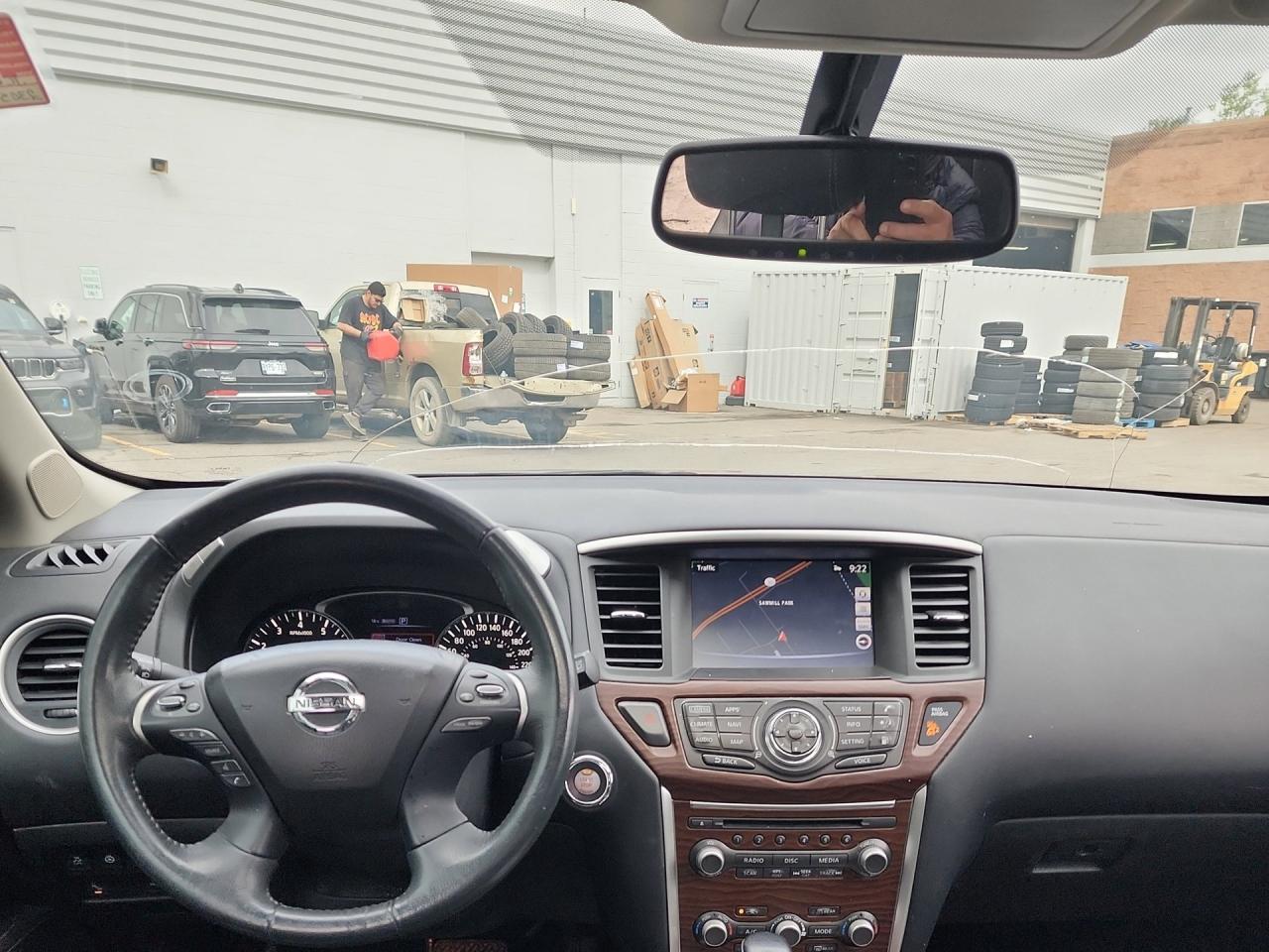 2018 Nissan Pathfinder Platinum 4WD - Photo #8