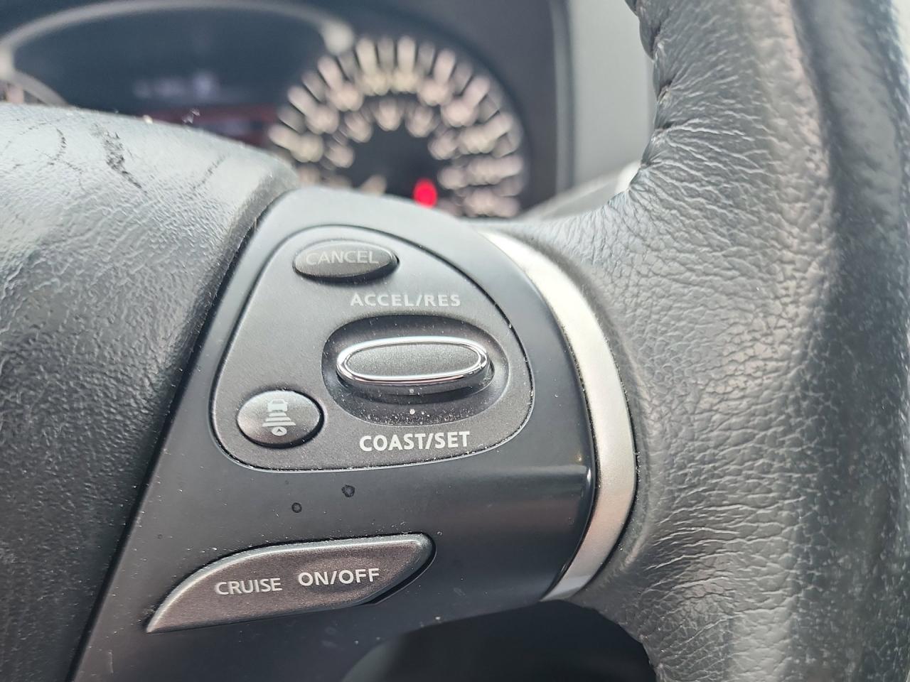 2018 Nissan Pathfinder Platinum 4WD - Photo #14