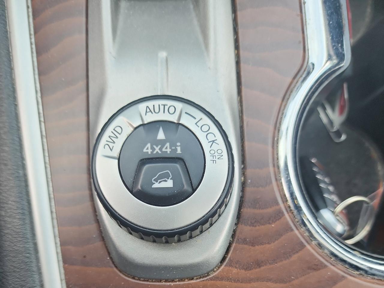 2018 Nissan Pathfinder Platinum 4WD - Photo #17