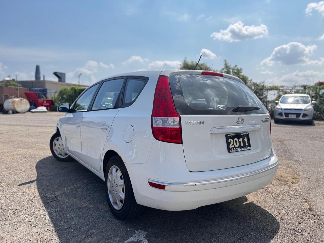 2011 Hyundai Elantra Touring LIMITED TIME PRICE SAFETY CERTIFIED PL PW Photo4