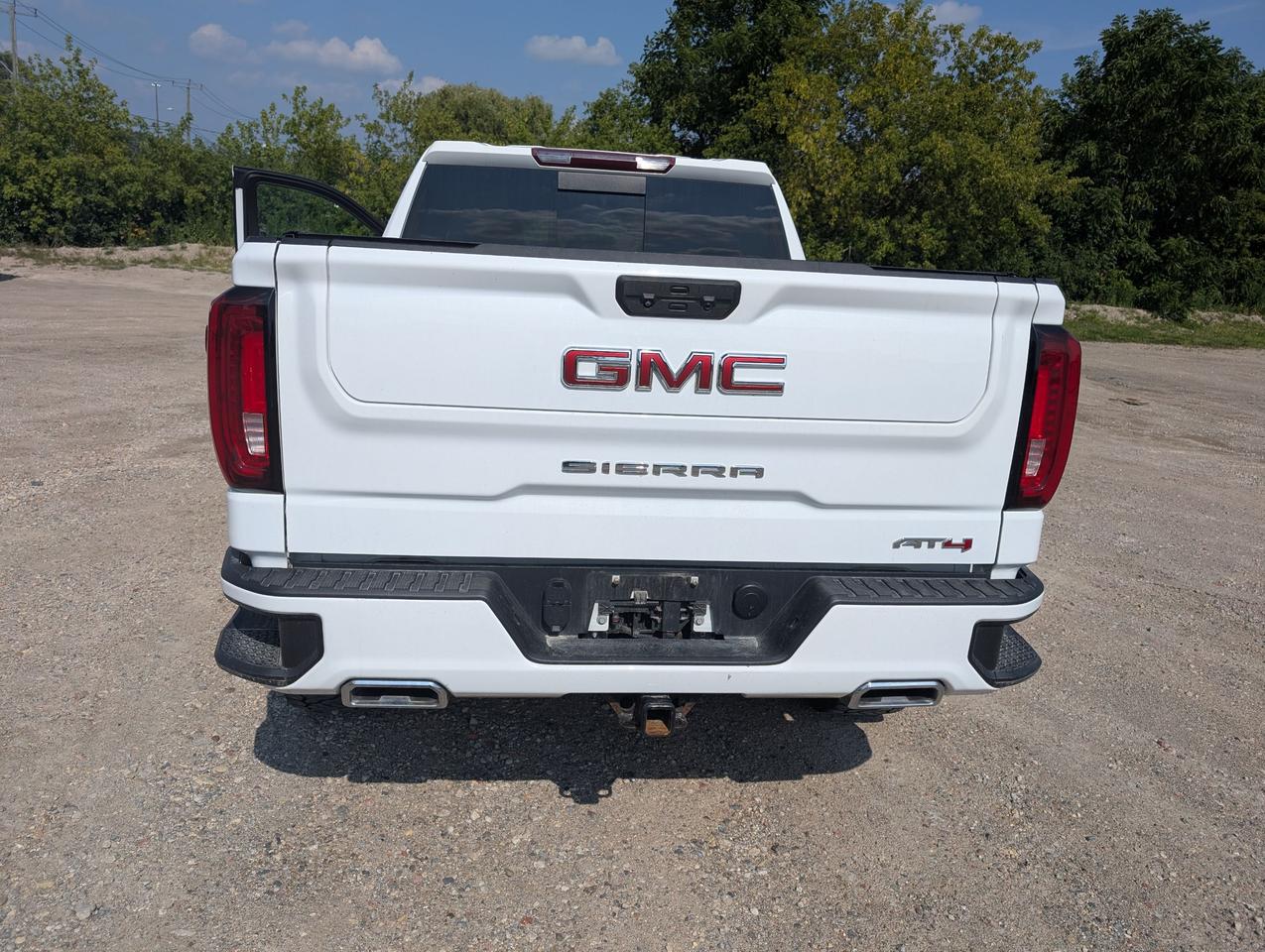 2022 GMC Sierra 1500 AT4 - Photo #7