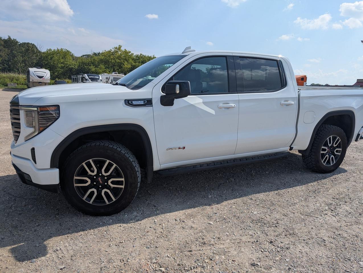 2022 GMC Sierra 1500 AT4 Photo
