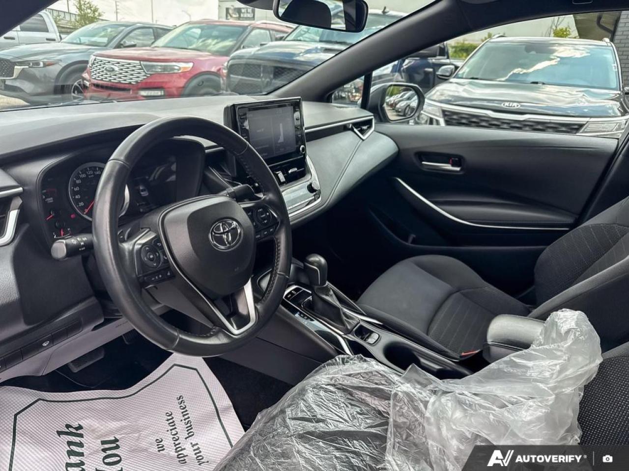 2022 Toyota Corolla SE / NO ACCIDENTS / HTD SEATS / LANE ASSIST / AUTO - Photo #9