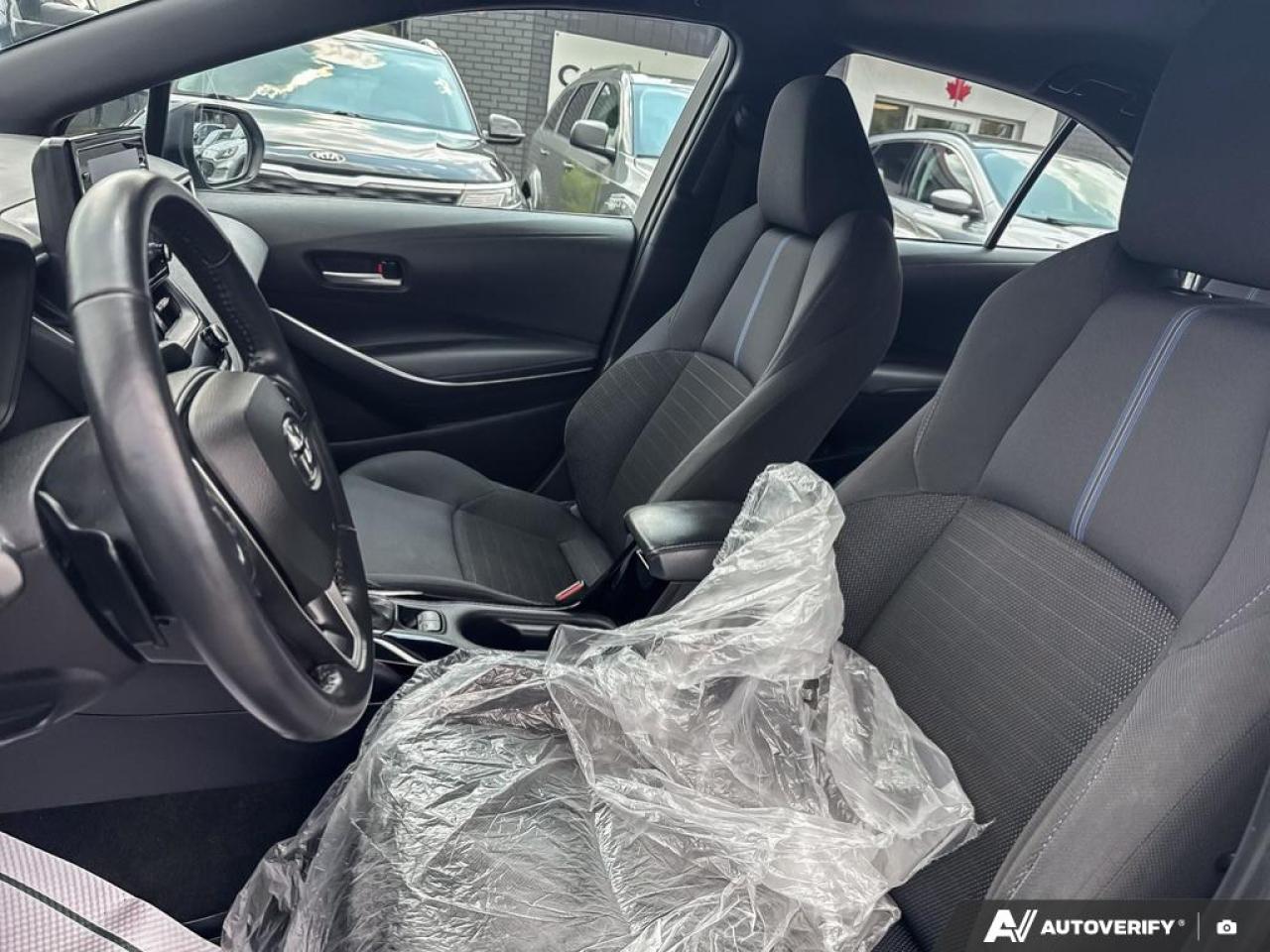 2022 Toyota Corolla SE / NO ACCIDENTS / HTD SEATS / LANE ASSIST / AUTO - Photo #10