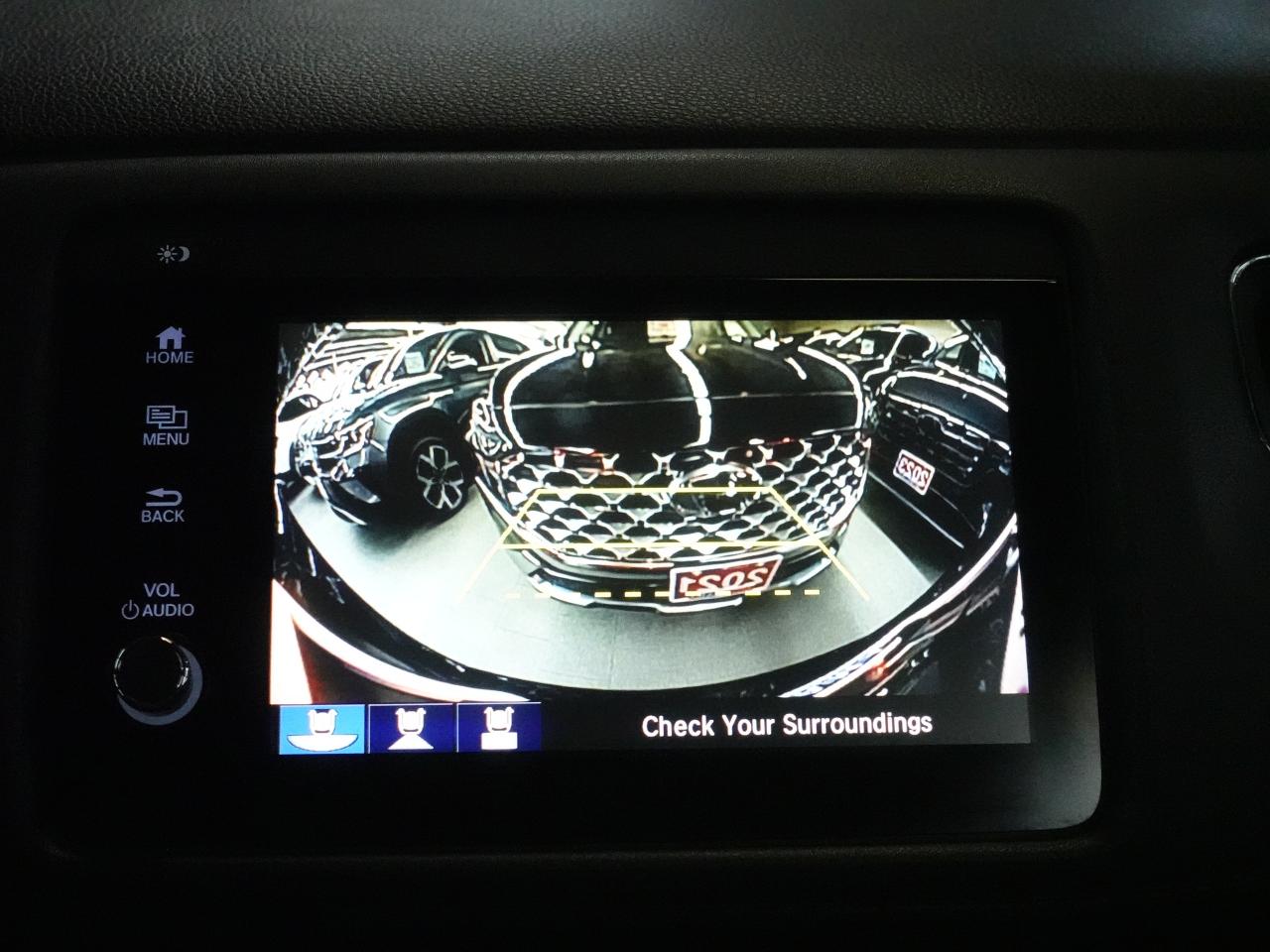 2022 Honda HR-V TOURING | AWD | Nav | Leather | Sunroof | CarPlay