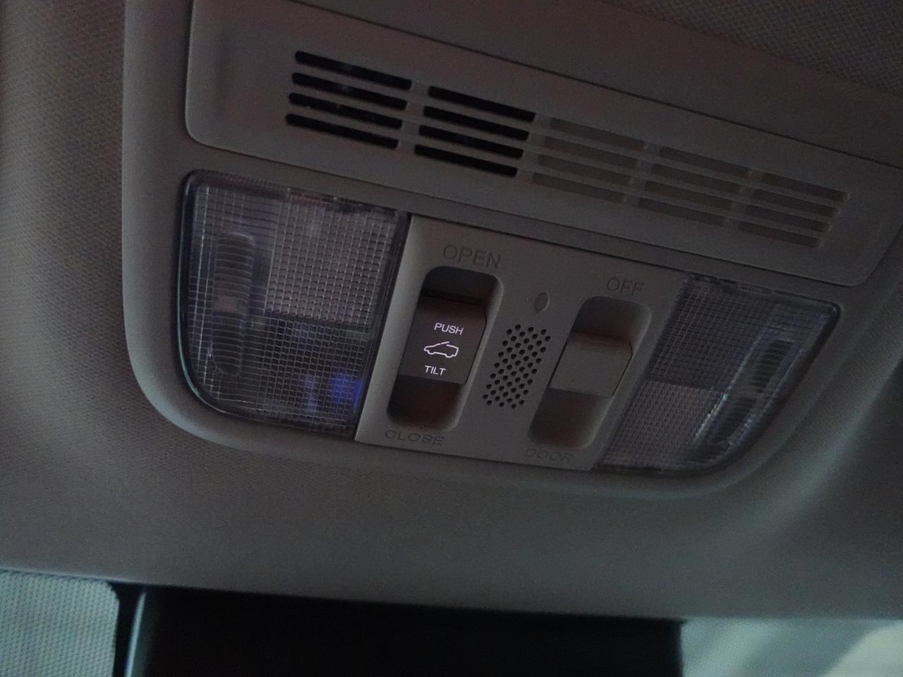 2022 Honda HR-V TOURING | AWD | Nav | Leather | Sunroof | CarPlay Photo