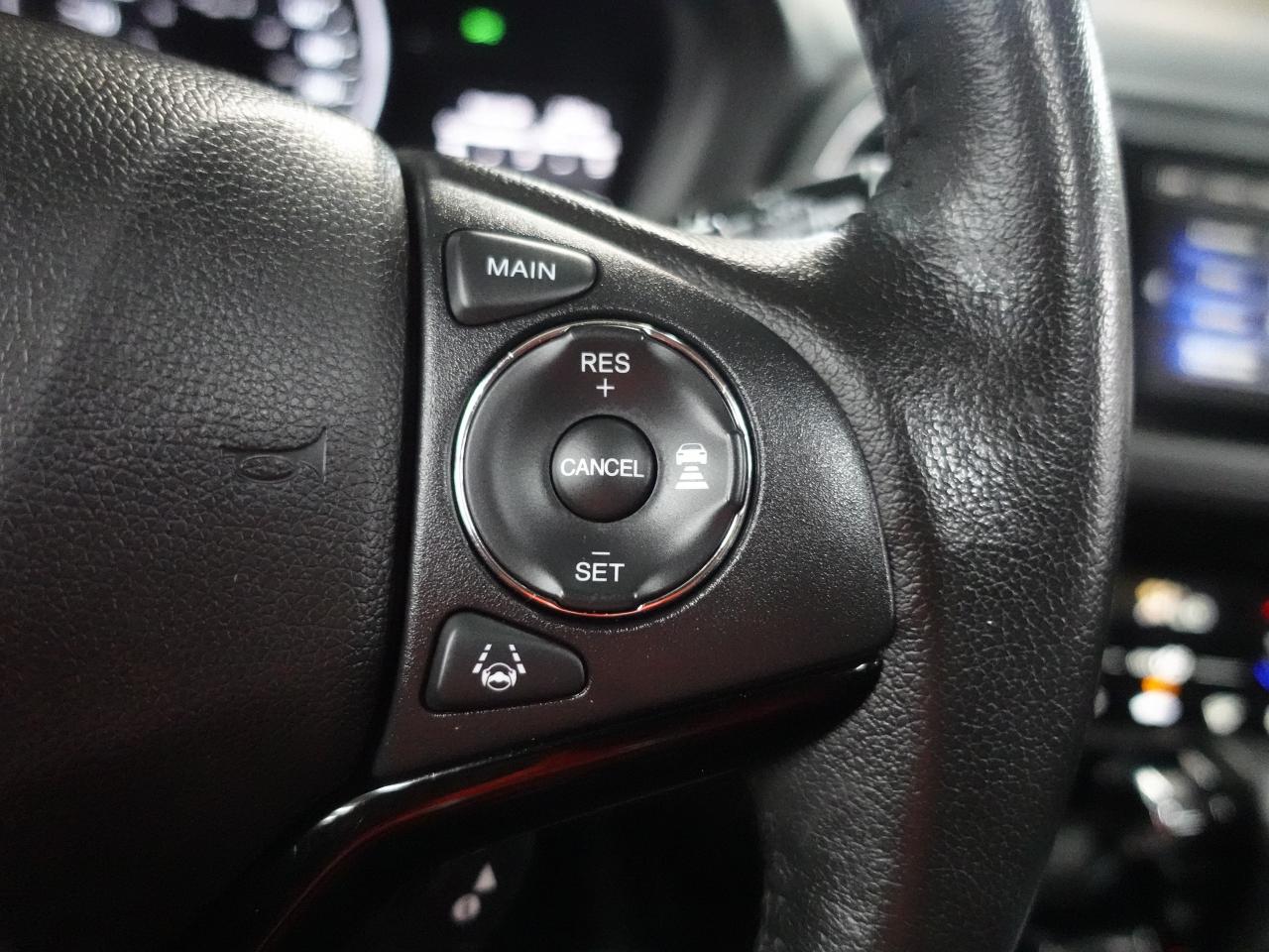 2022 Honda HR-V TOURING | AWD | Nav | Leather | Sunroof | CarPlay