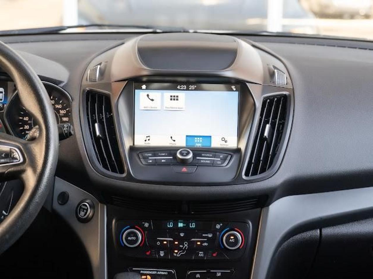 2019 Ford Escape SE - Photo #18