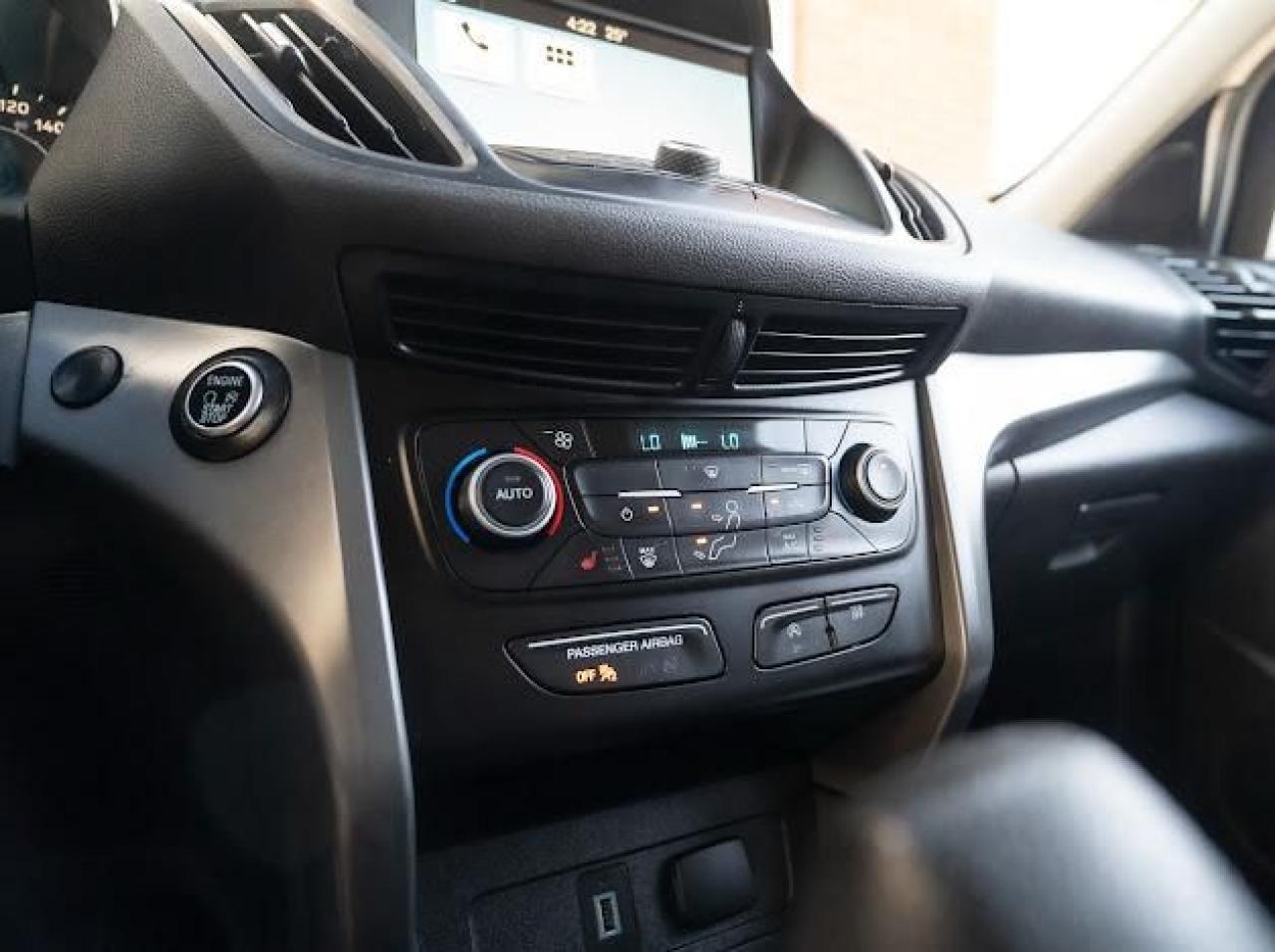 2019 Ford Escape SE - Photo #19
