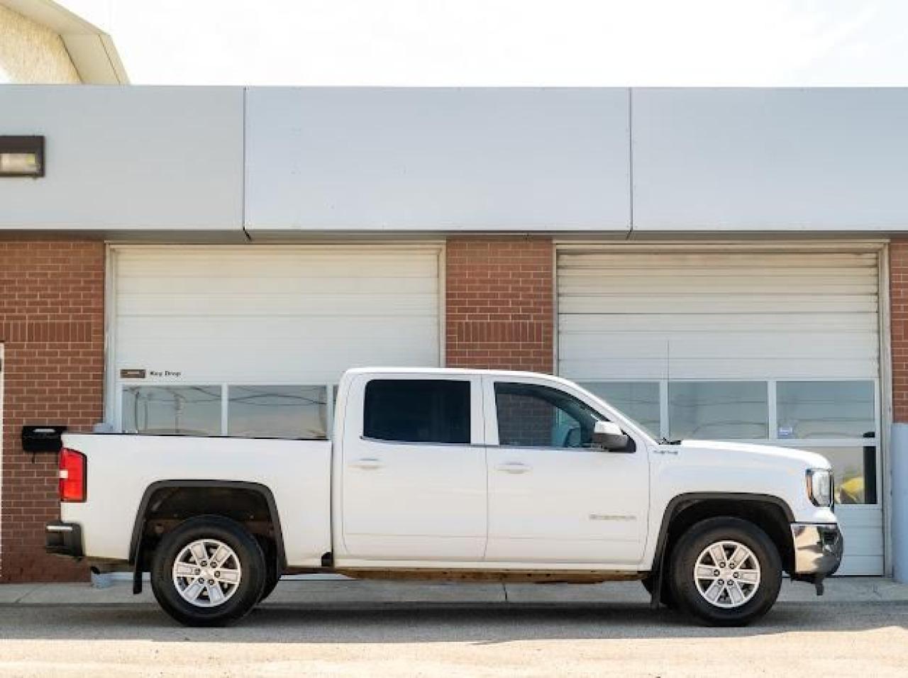 2018 GMC Sierra 1500 SLE - Photo #4
