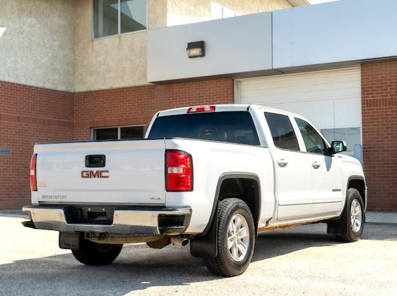 2018 GMC Sierra 1500 SLE - Photo #5