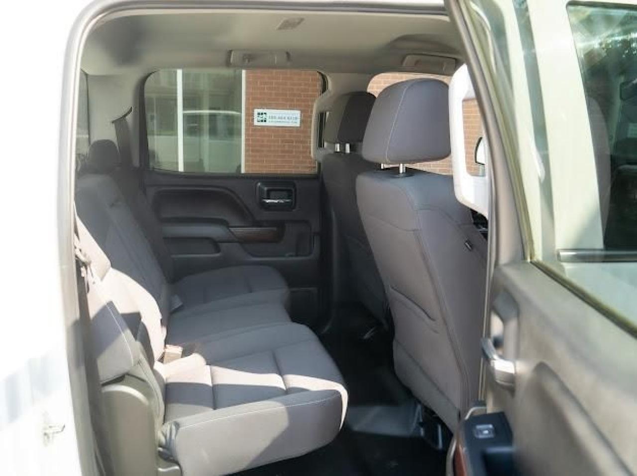 2018 GMC Sierra 1500 SLE - Photo #10