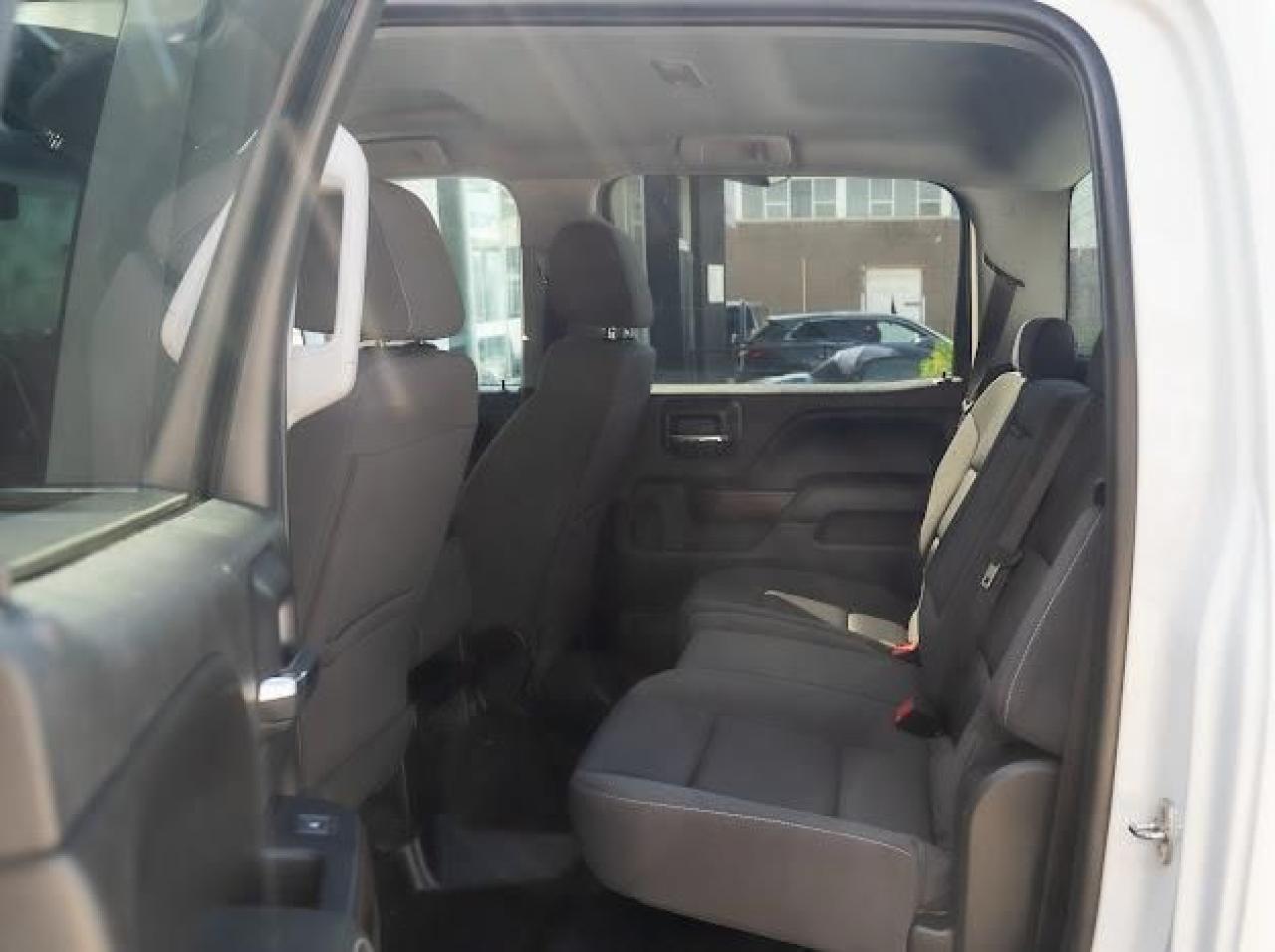 2018 GMC Sierra 1500 SLE - Photo #11