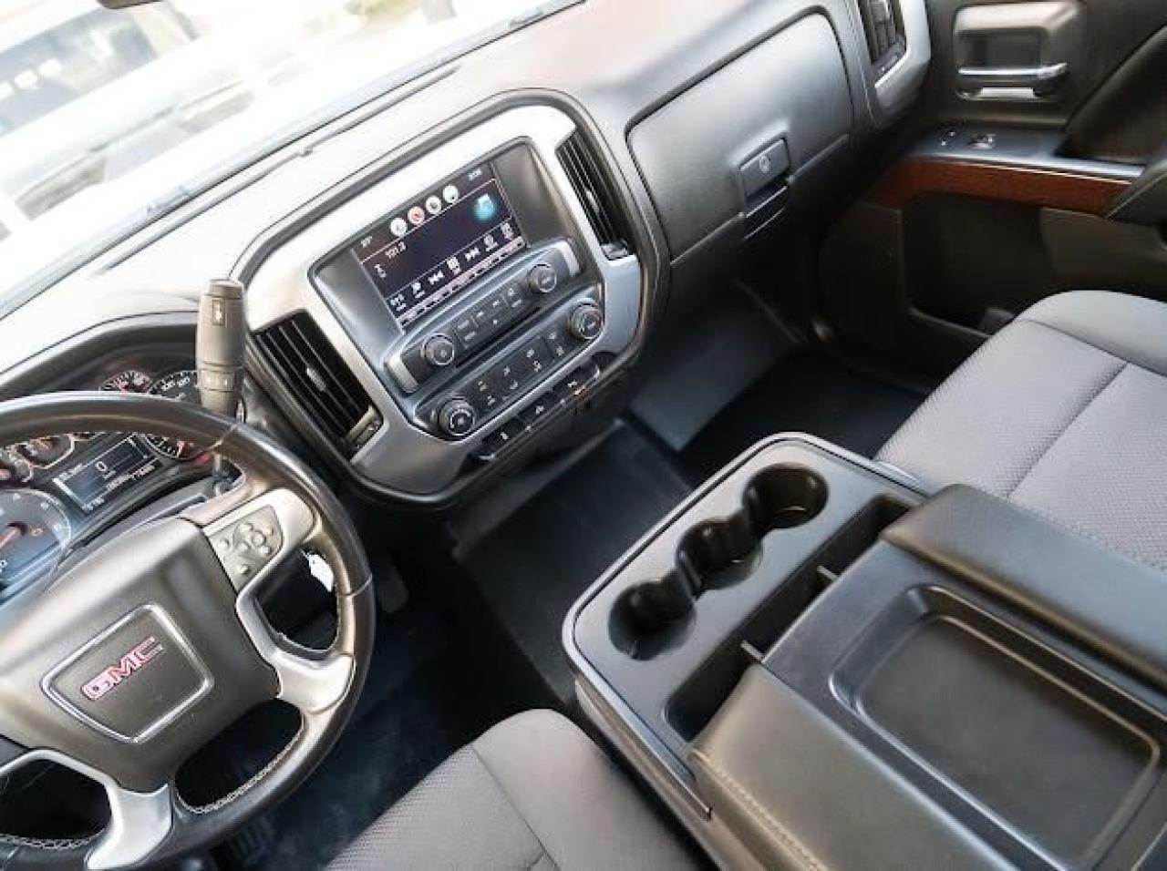 2018 GMC Sierra 1500 SLE - Photo #17