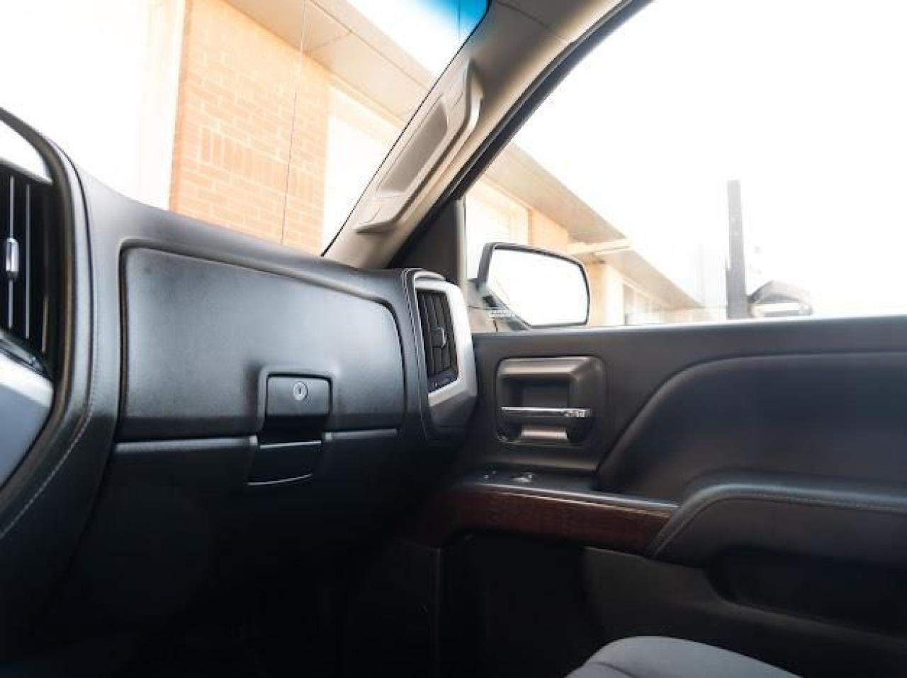 2018 GMC Sierra 1500 SLE - Photo #23