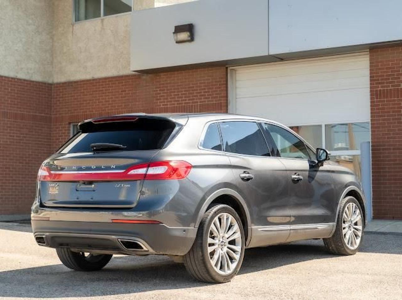 2018 Lincoln MKX Reserve - Photo #5