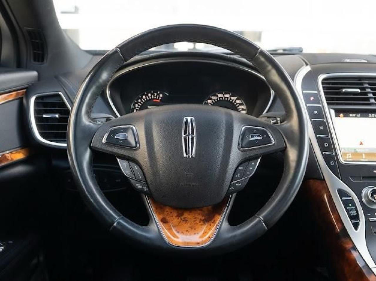 2018 Lincoln MKX Reserve - Photo #16