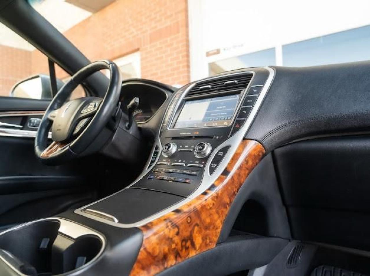 2018 Lincoln MKX Reserve - Photo #20