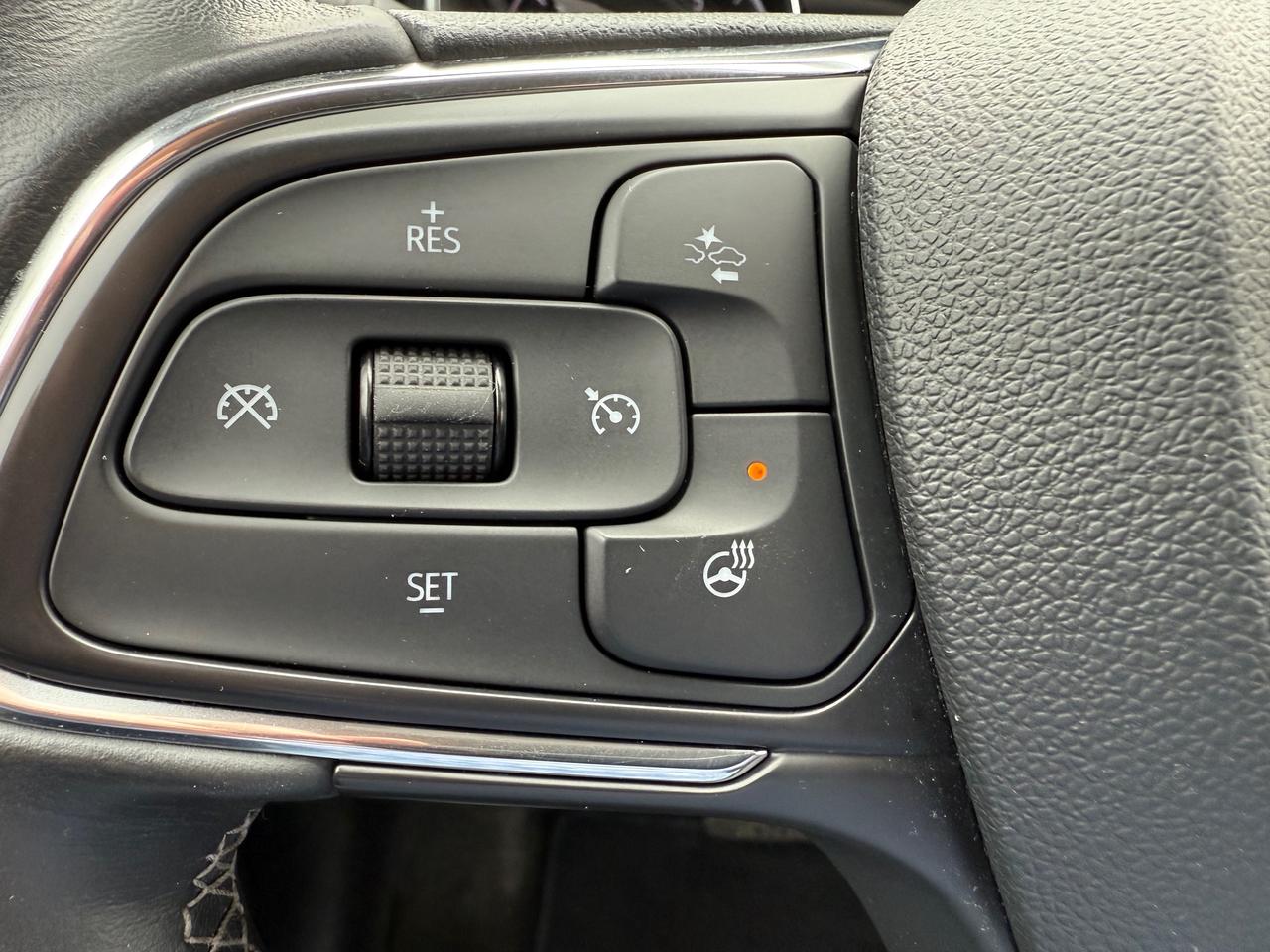 2023 Buick Encore GX Essence Leather! AutoStart! Heat Steering! Photo