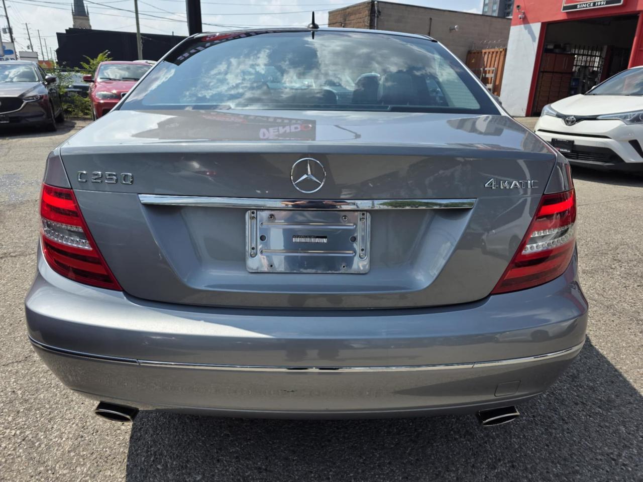 2012 Mercedes-Benz C-Class C250 4MATIC Photo
