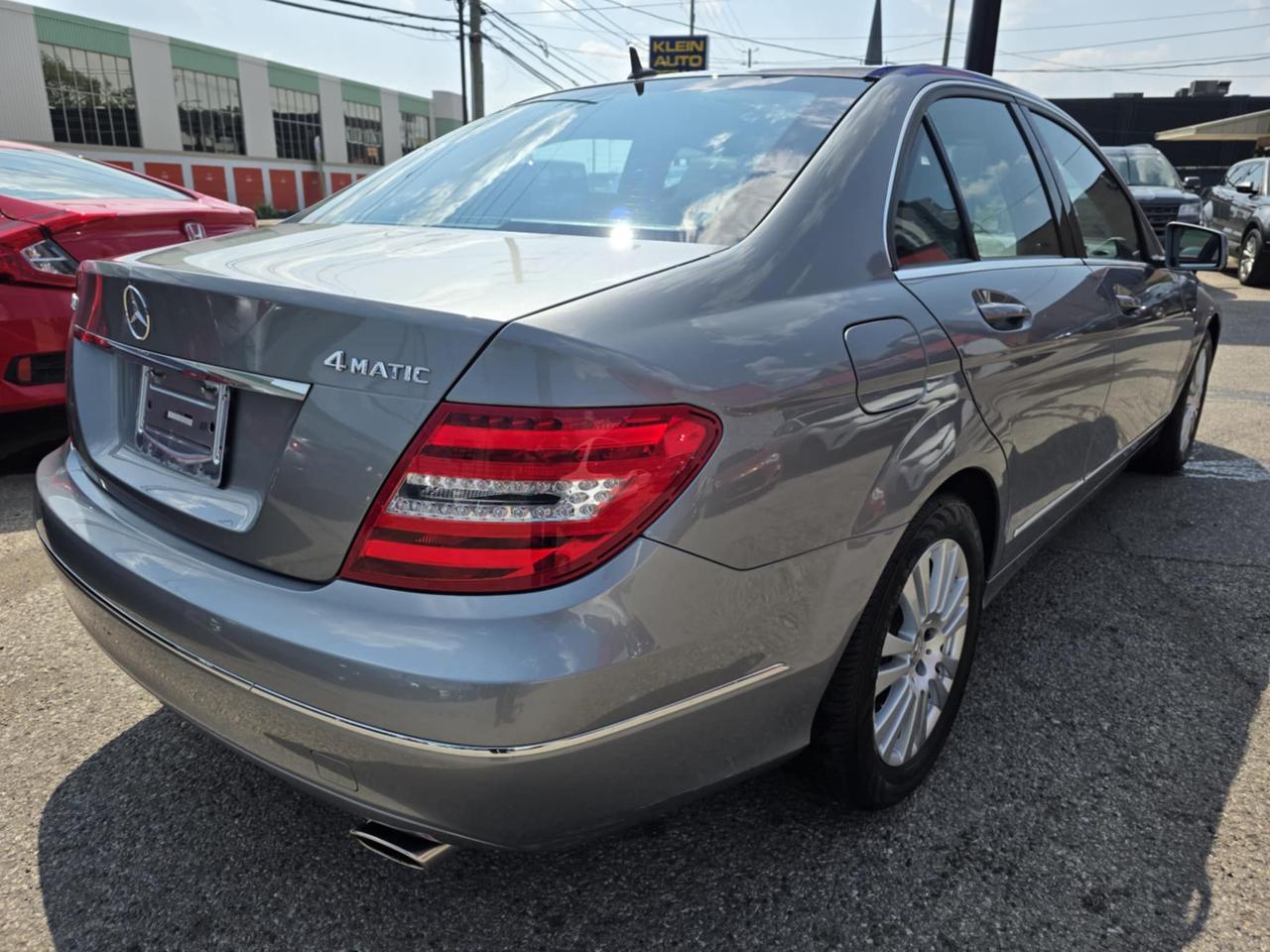 2012 Mercedes-Benz C-Class C250 4MATIC Photo