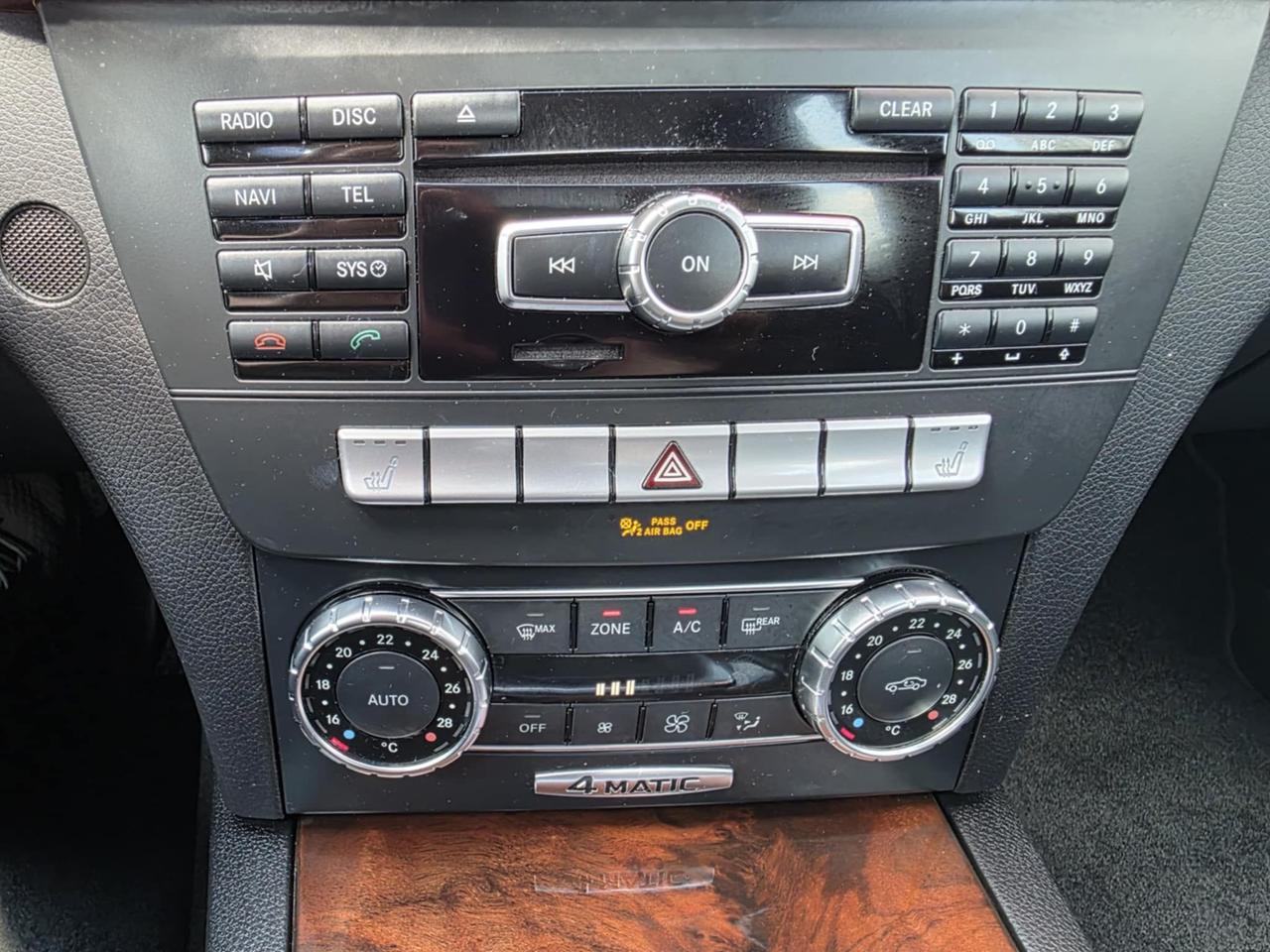 2012 Mercedes-Benz C-Class C250 4MATIC Photo