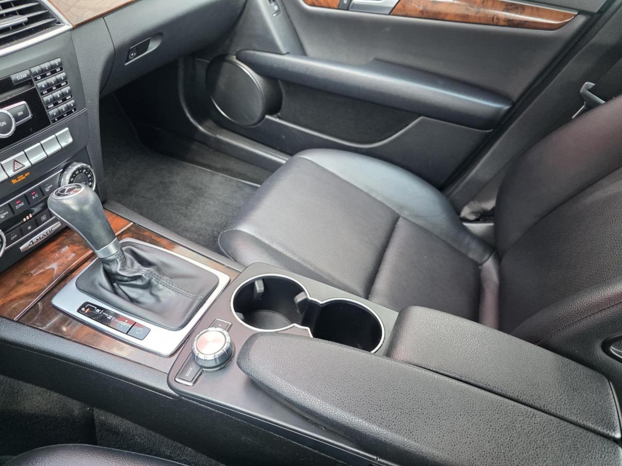 2012 Mercedes-Benz C-Class C250 4MATIC Photo