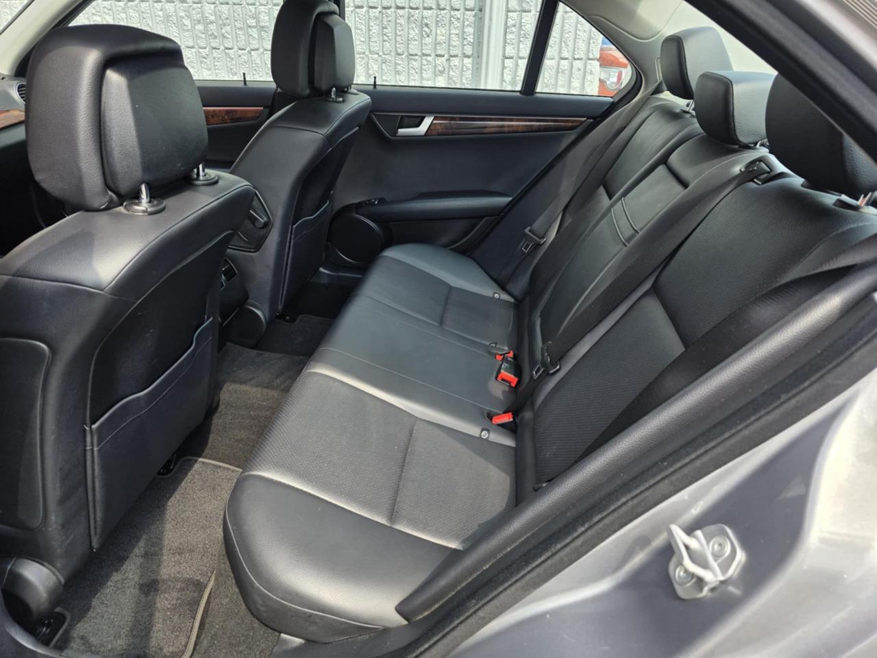 2012 Mercedes-Benz C-Class C250 4MATIC Photo