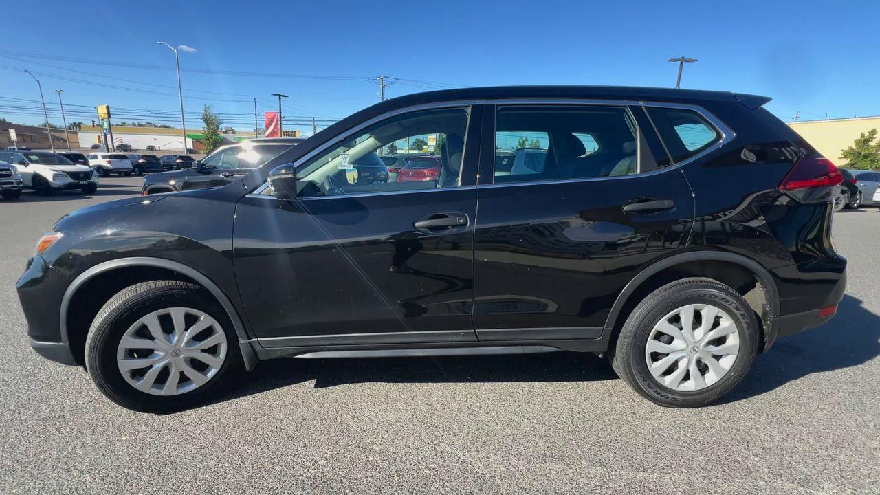 2019 Nissan Rogue SV AWD, PUSH BUTTON START, HEATED FRONT SEATS, NAV, BACK UP CAM!! Photo4