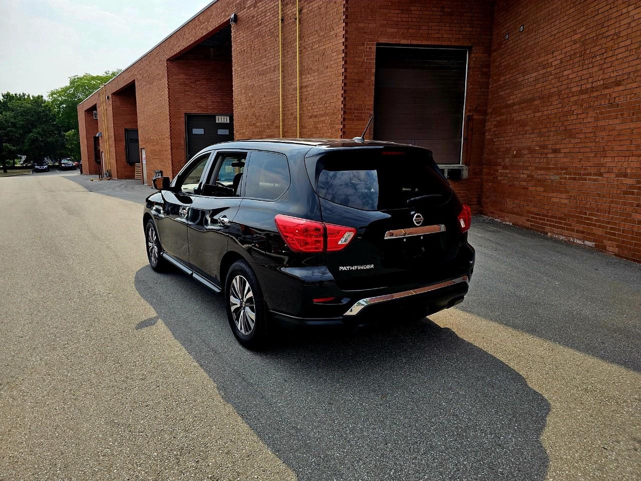2017 Nissan Pathfinder 2WD 4DR S - Photo #7