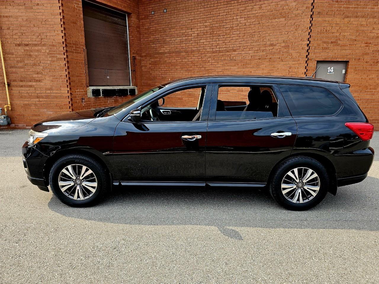 2017 Nissan Pathfinder 2WD 4DR S - Photo #8