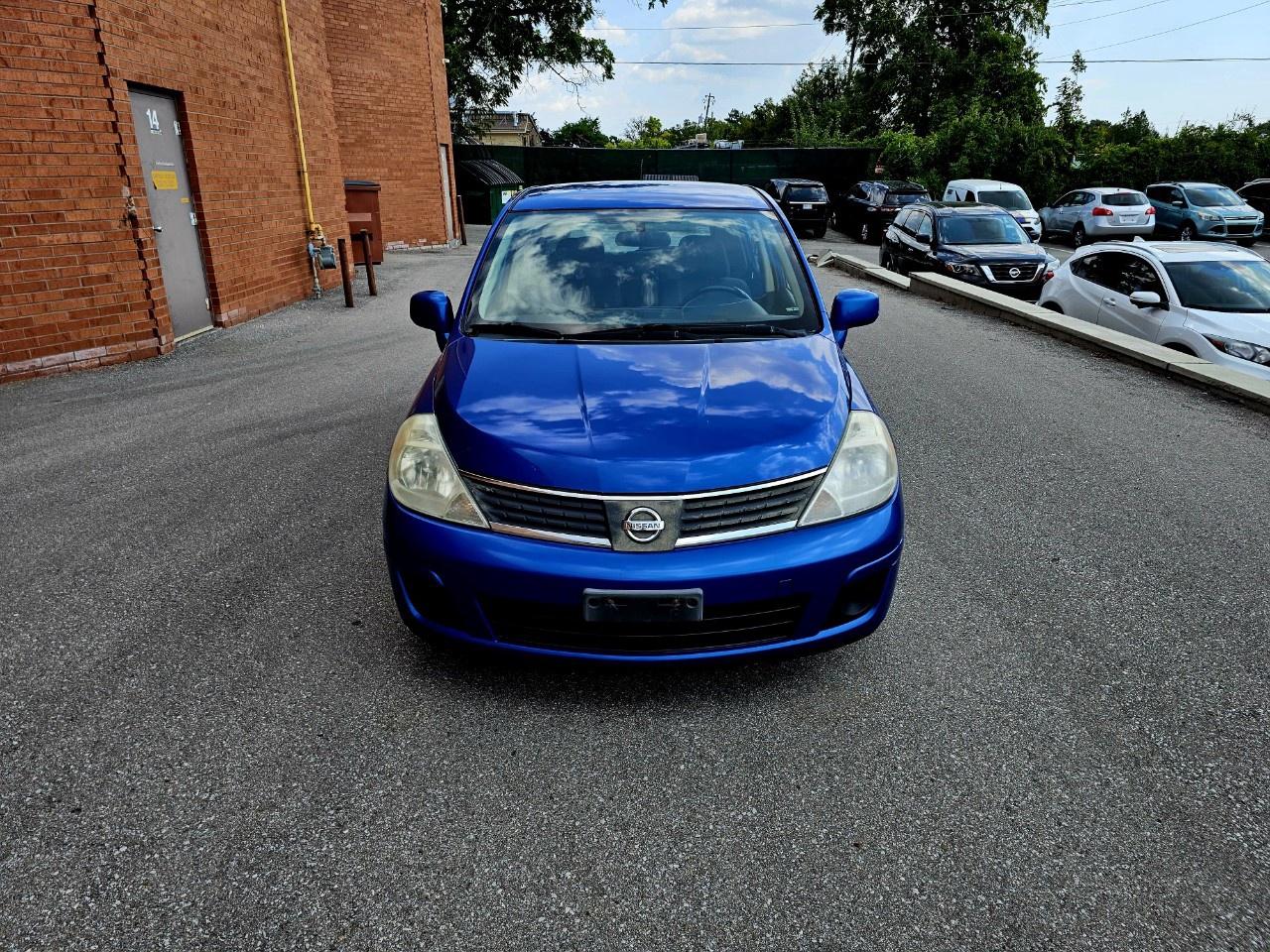 2008 Nissan Versa 5dr HB I4 CVT 1.8 SL - Photo #2