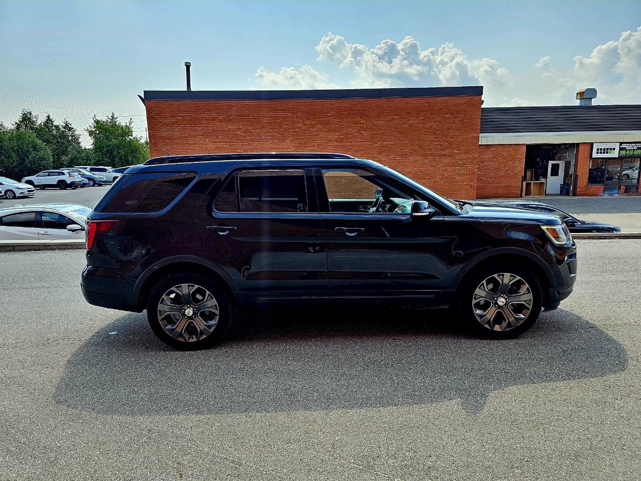 2018 Ford Explorer Sport 4WD - Photo #4