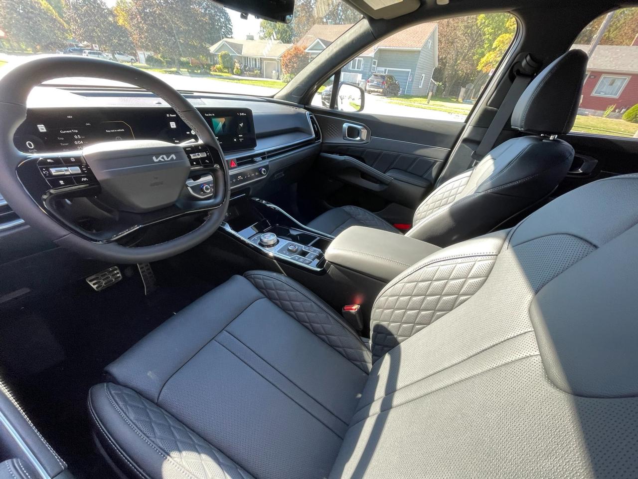 2026 Kia Sorento Plug-In Hybrid SX Photo