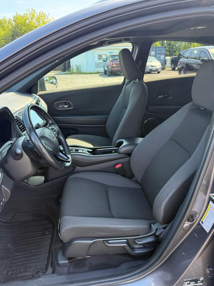 2019 Honda HR-V Sport Photo11