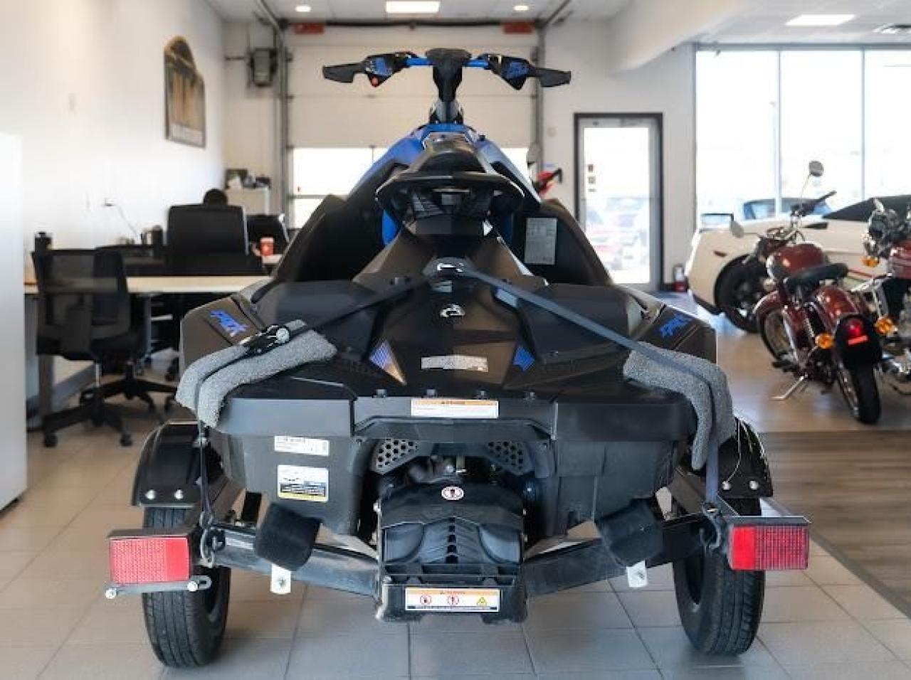 2023 Sea-Doo SPARK 2-UP TRIXX 900 - Photo #8